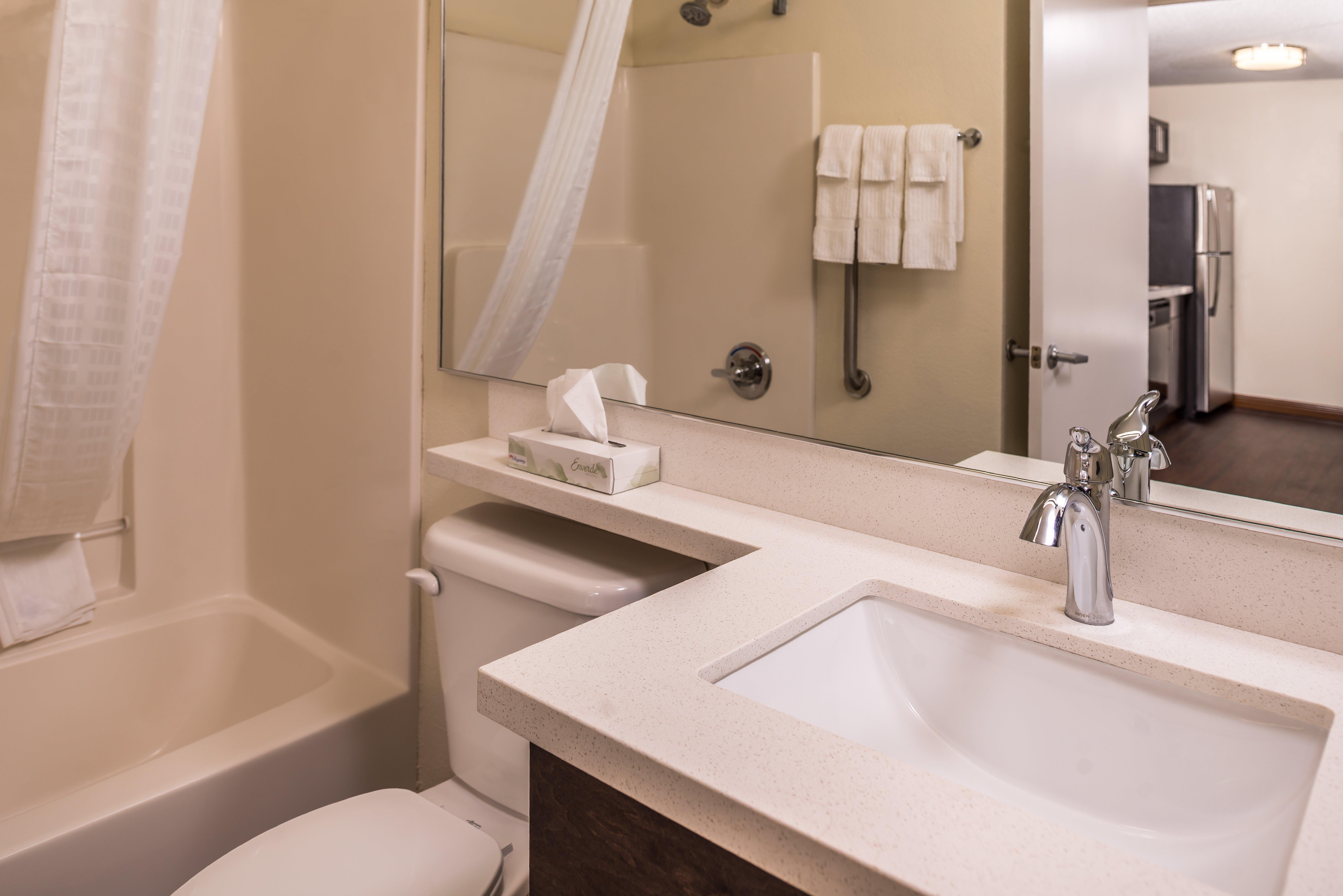 Candlewood Suites - Topeka West By Ihg Exterior photo