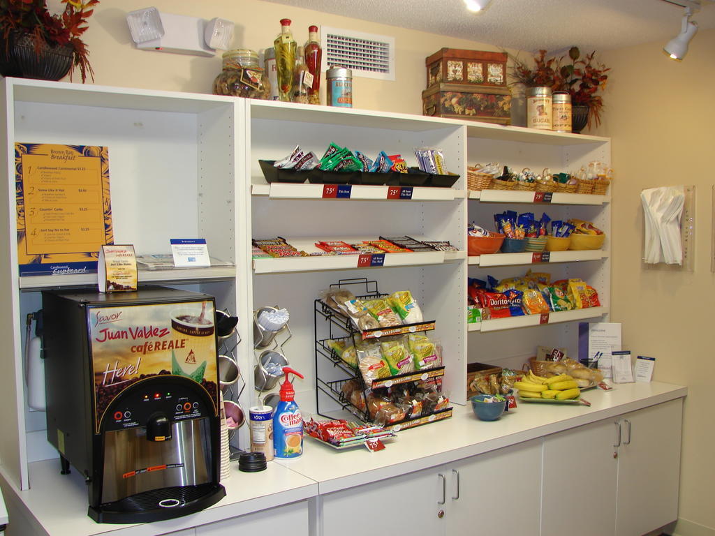 Candlewood Suites - Topeka West By Ihg Restaurant photo