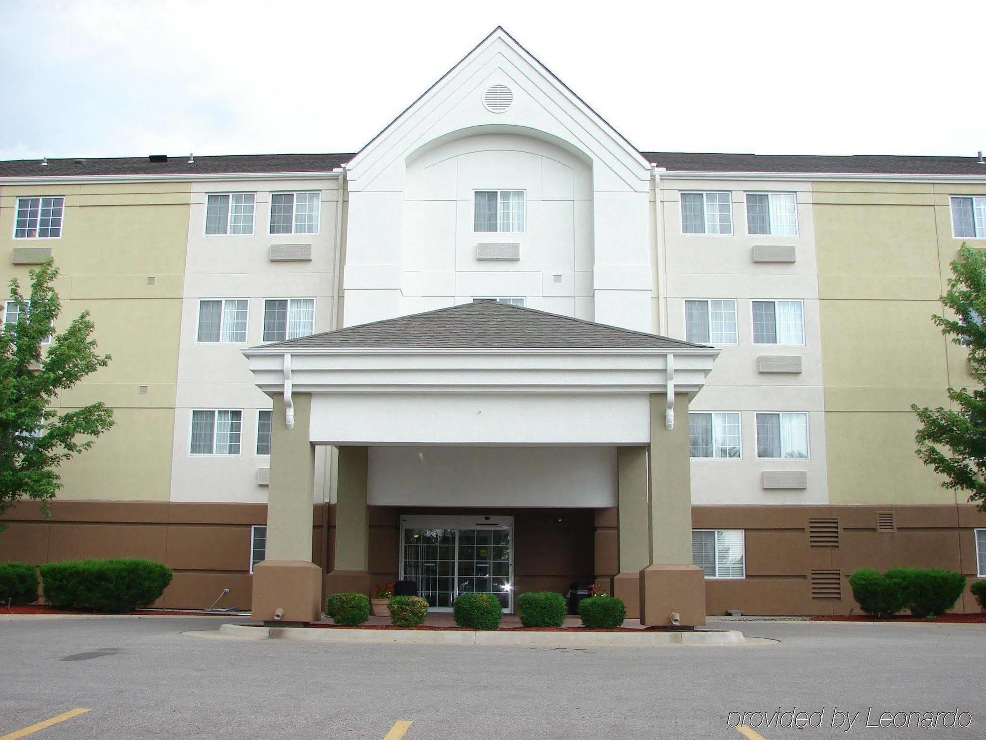 Candlewood Suites - Topeka West By Ihg Exterior photo